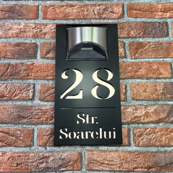 Placuta numar casa personalizat model HeavenLight 29.5 x 14.5 cm Negru Lucios / Oglinda Roz