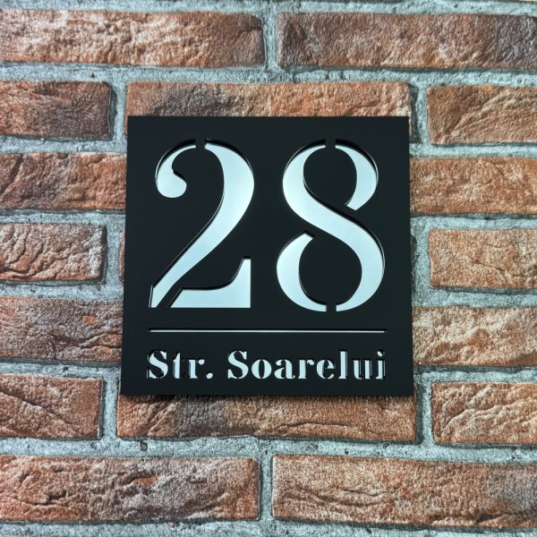 Placuta numar casa personalizat Armonia 19.5 x 19.5 cm Negru Mat / Oglinda Argintiu