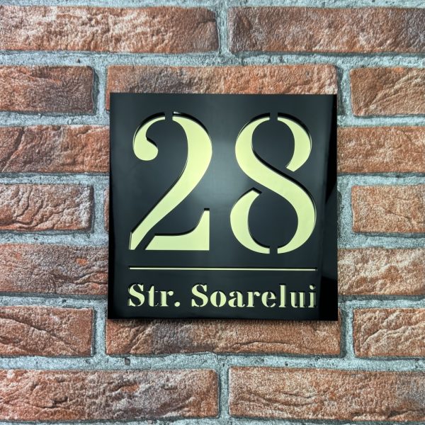Placuta numar casa personalizat Armonia 19.5 x 19.5 cm Negru Lucios / Oglinda Auriu