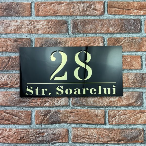 Placuta numar casa personalizat BloomCraft 29.5 x 14.5 cm Negru Lucios / Oglinda Auriu