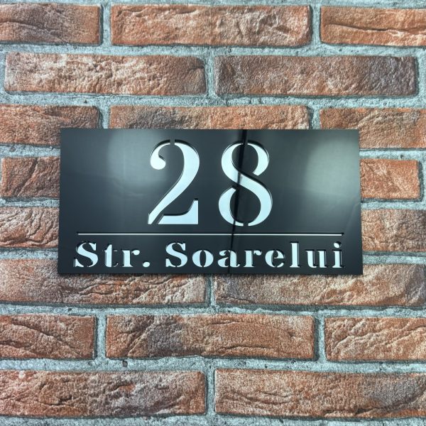 Placuta numar casa personalizat BloomCraft 29.5 x 14.5 cm Negru Lucios / Oglinda Argintiu