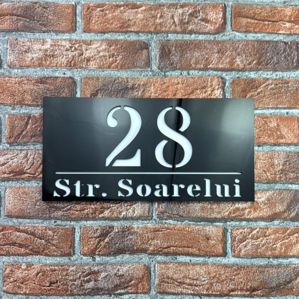 Placuta numar casa personalizat BloomCraft 29.5 x 14.5 cm Negru Lucios / Alb Mat