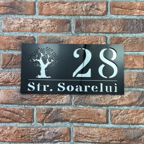 Placuta numar casa personalizat model TreeWave 29.5 x 14.5 cm Negru Lucios / Oglinda Argintiu