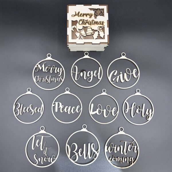 Globuri de craciun din lemn