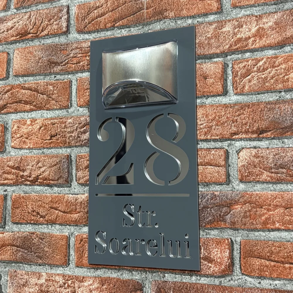 Placuta numar casa personalizat model HeavenLight 29.5 x 14.5 cm Grii Lucios / Oglinda Argintiu
